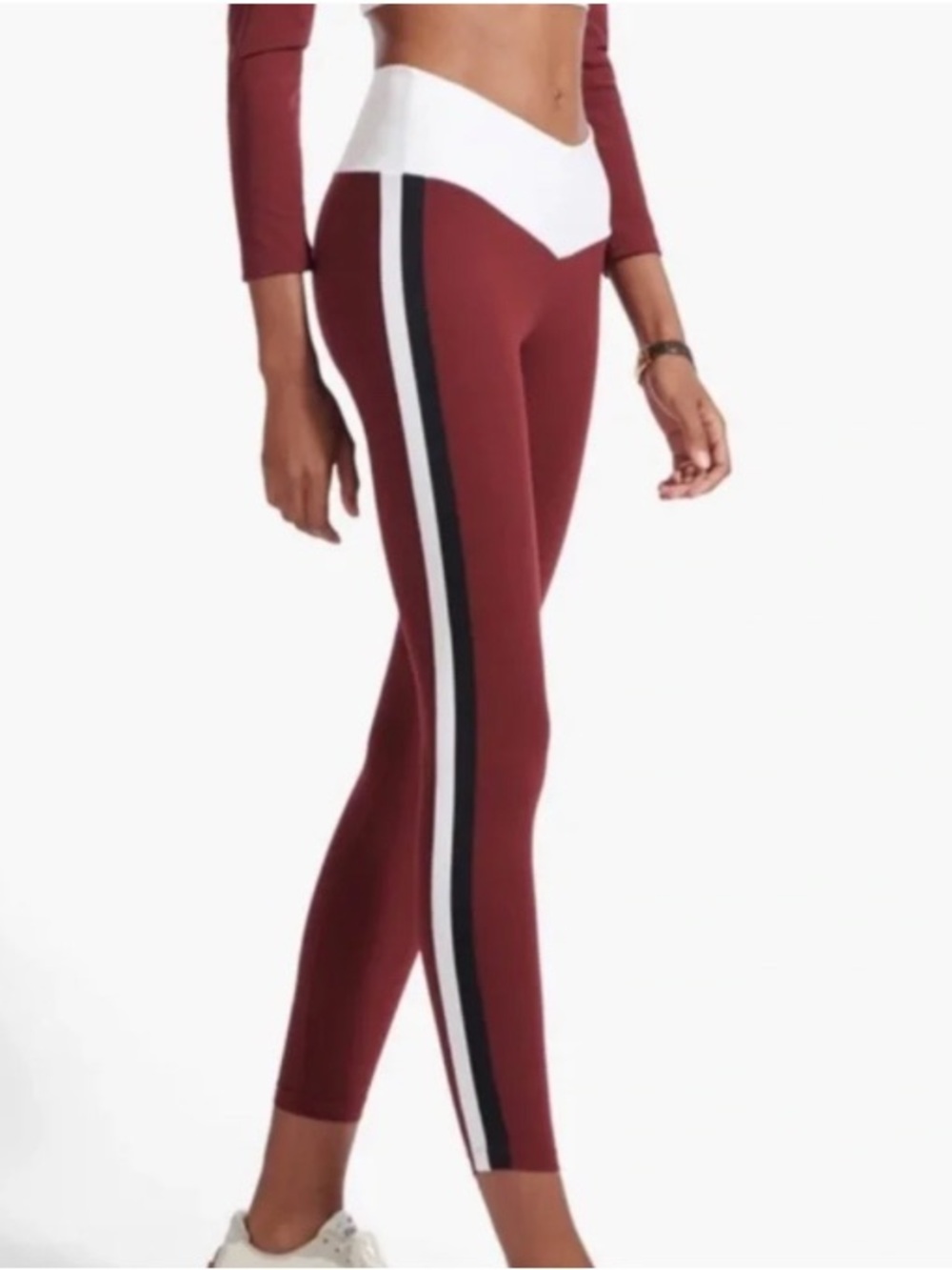 STAUD New Balance women’s Leggings with White V-Waist new size s